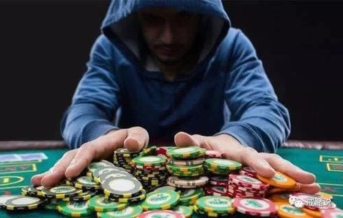 网上碰到大额取款通道正在维护中大家怎么看(图)